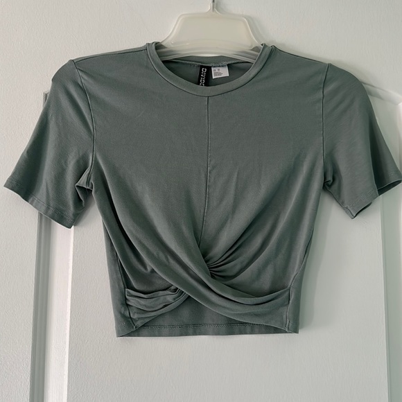 H&M Sage Green Crop Top - Picture 1 of 3